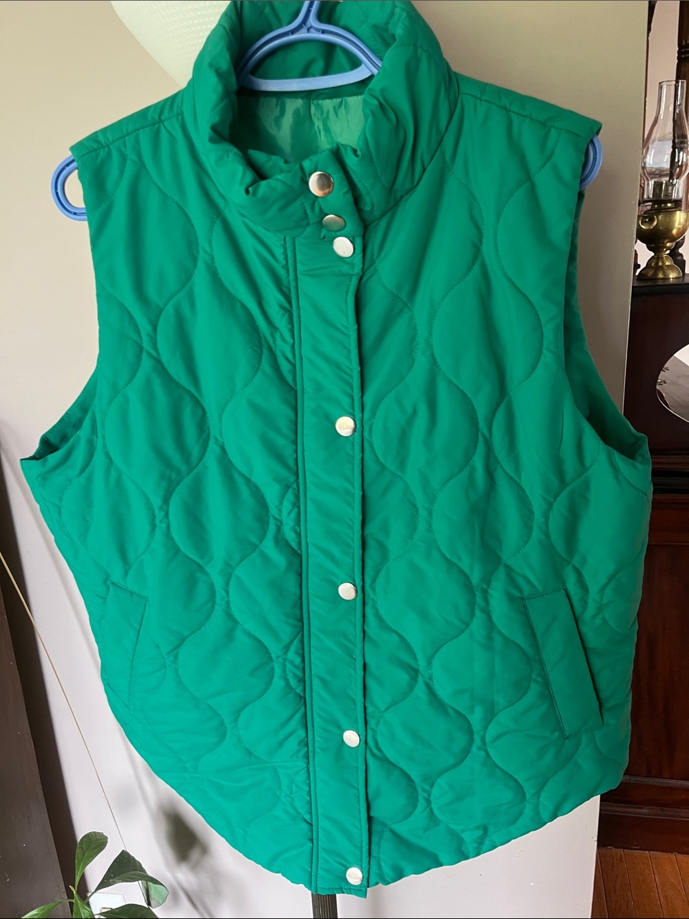 Green Quilted Sleeveless Puffer Vest - Women